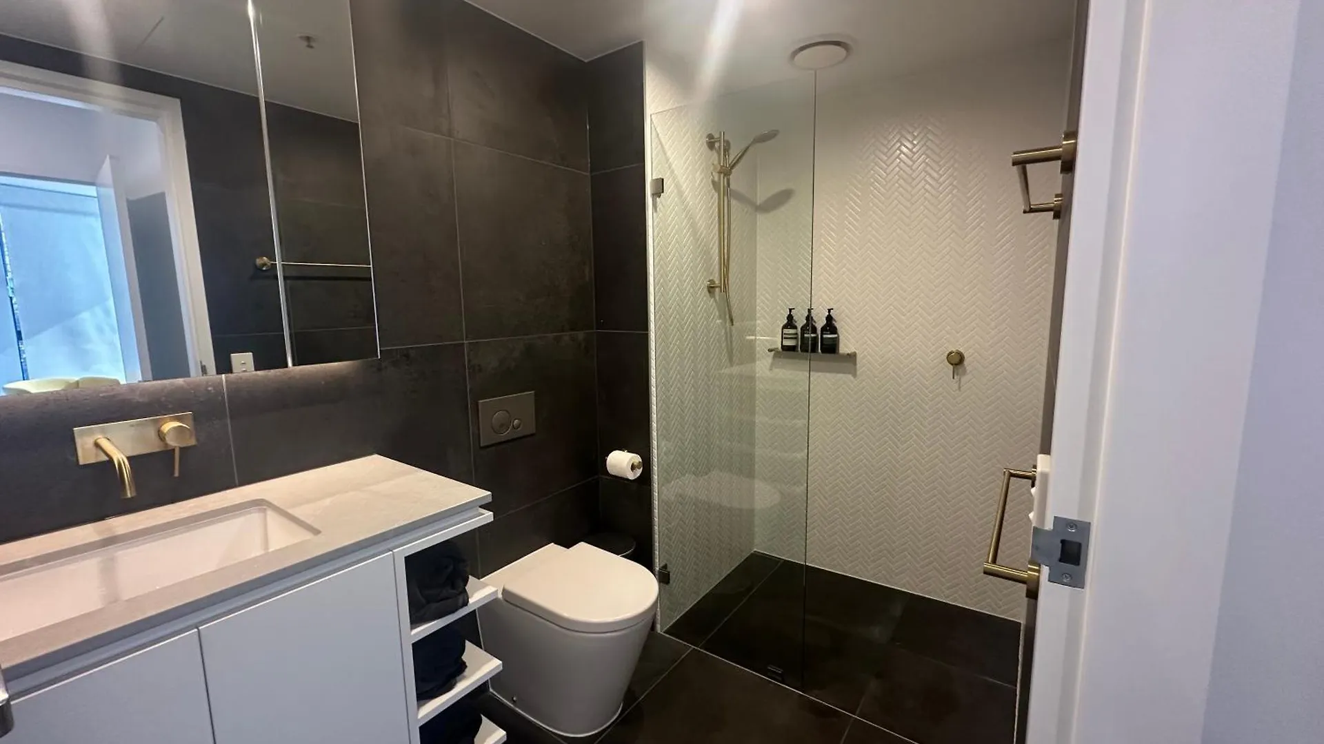 Prime Cbd Central 3Bedroom Apartment Канберра